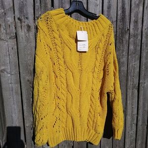 NWT Miracle Sweater Mustard Yellow M/L
